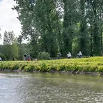 Sealov Hebergements Insolites- Linge, Menage Et Velos Inclus Botel