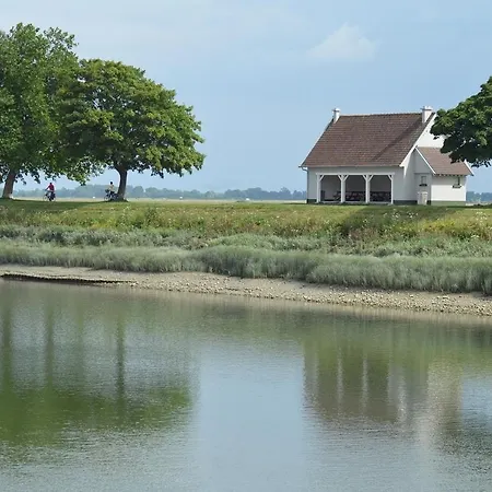 Sealov Hebergements Insolites- Linge, Menage Et Velos Inclus