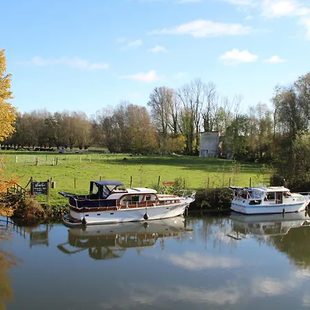 Sealov Hebergements Insolites- Linge, Menage Et Velos Inclus Botel *