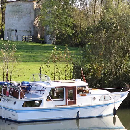 Botel Sealov Hebergements Insolites- Linge, Menage Et Velos Inclus *