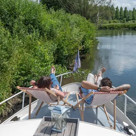 Botel Sealov Hebergements Insolites- Linge, Menage Et Velos Inclus