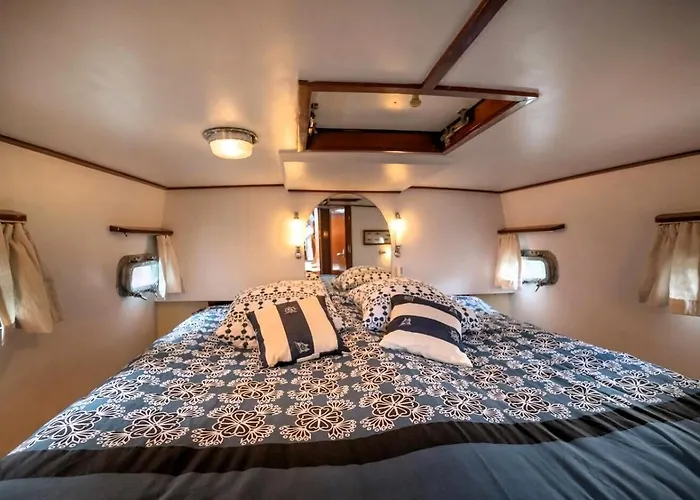 Sealov Hébergements Insolites- Linge, Ménage Et Vélos Inclus Bateau-hôtel Eaucourt-sur-Somme